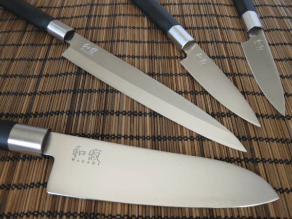 Нож KAI Wasabi 6716S 16.5cm, Santoku - Potrebno
